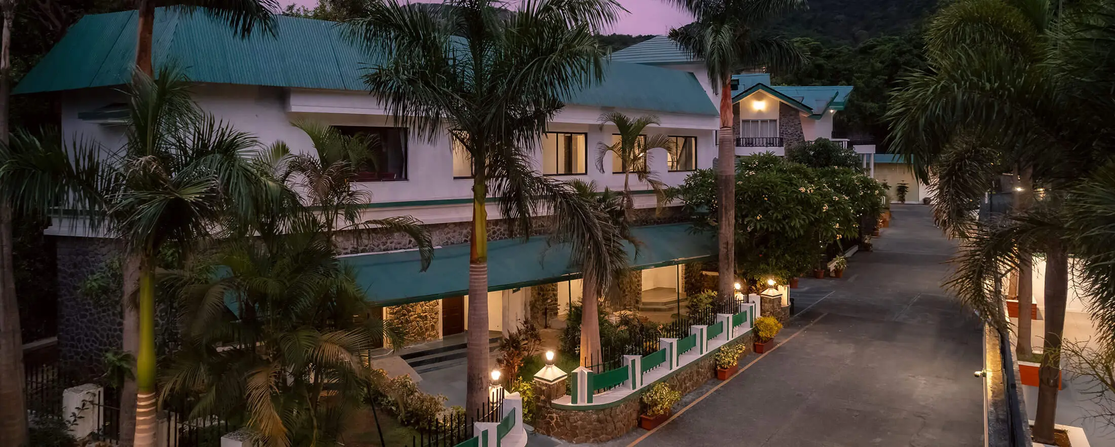 velvet county resort khandala
