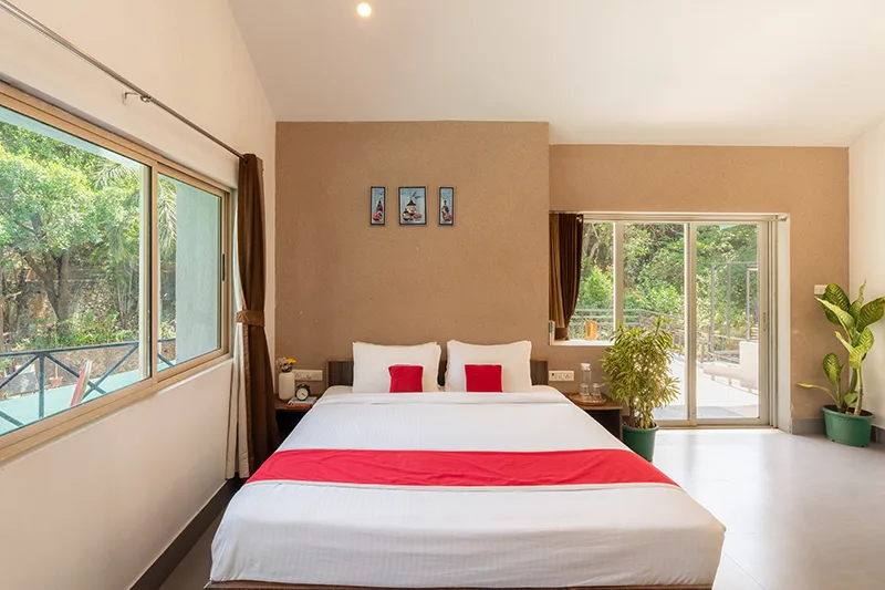 super deluxe room velvet county